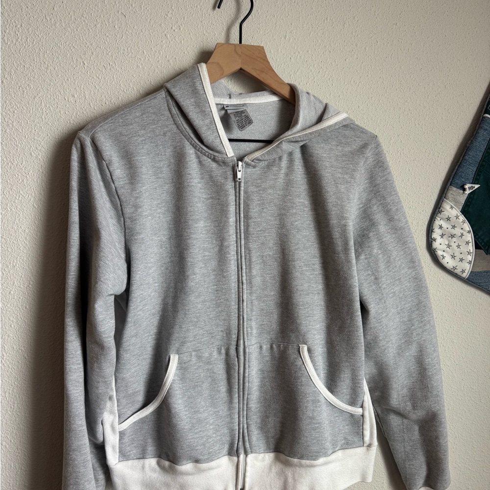 Champion Heather Gray and Cream Zip-Up Hoodie
